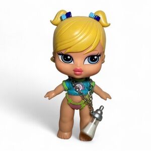 2004 Bratz Babyz Cloe Original Doll 5” Vintage Angel The Funky First Years Pjs